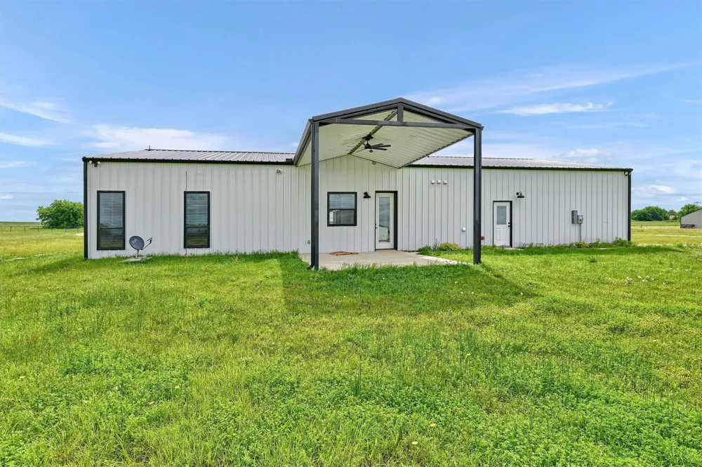 4153 Fm 901 Whitesboro, TX 76273