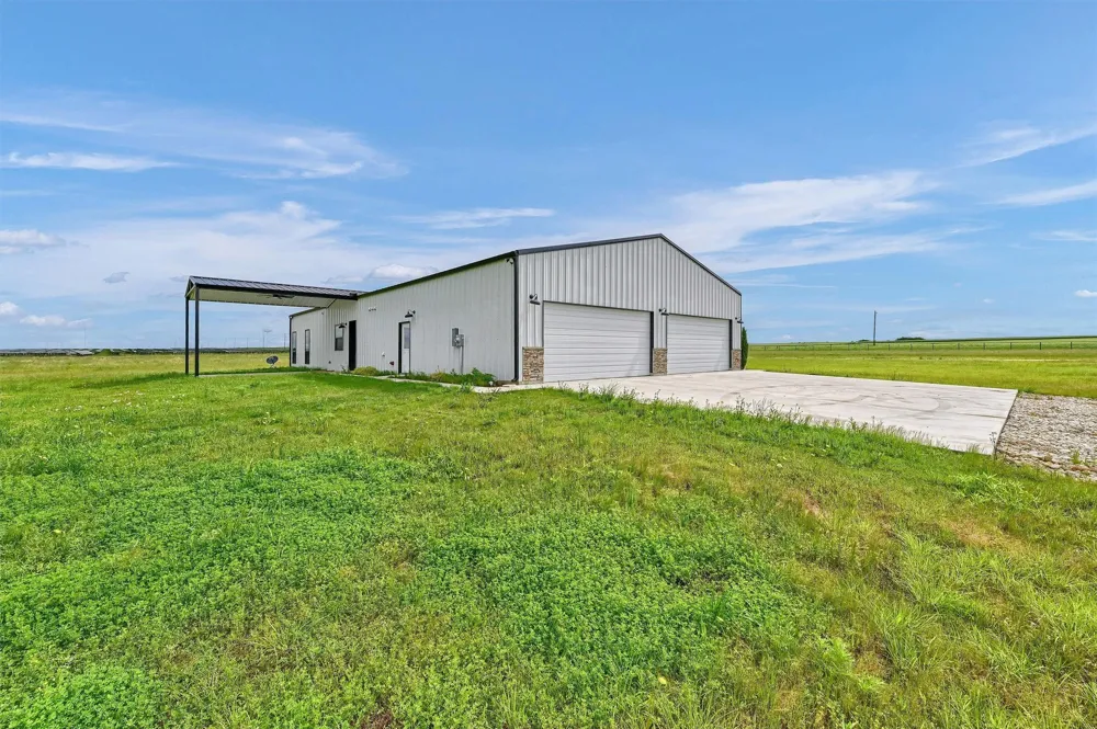 4153 Fm 901 Whitesboro, TX 76273