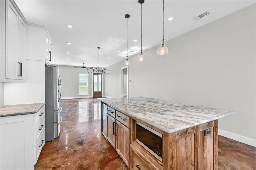 4153 Fm 901 Whitesboro, TX 76273