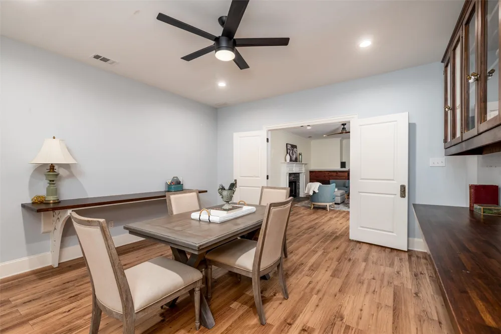 812 Baker Street McKinney, TX 75069
