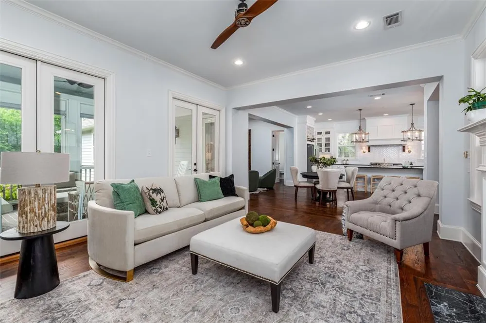 812 Baker Street McKinney, TX 75069
