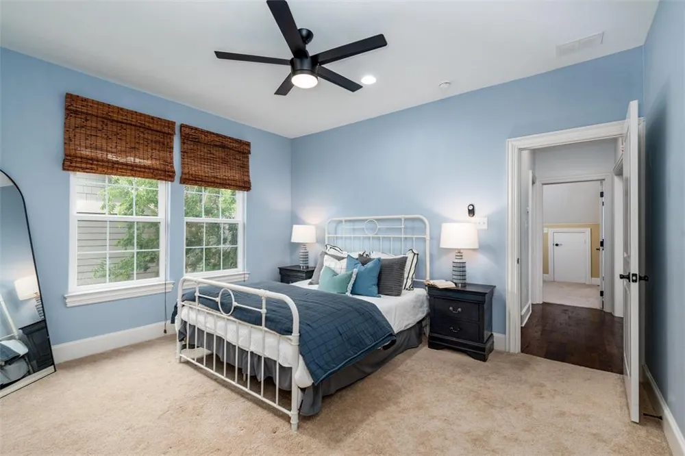 812 Baker Street McKinney, TX 75069