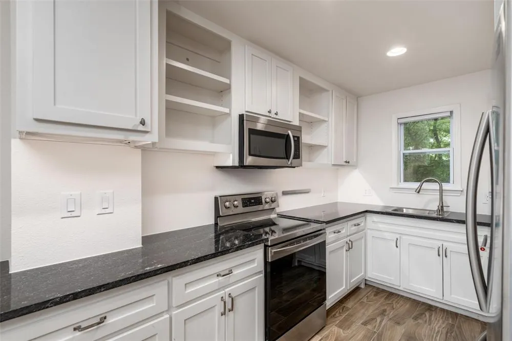 812 Baker Street McKinney, TX 75069