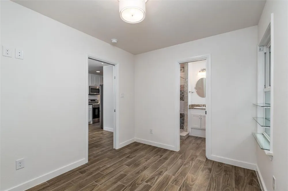 812 Baker Street McKinney, TX 75069