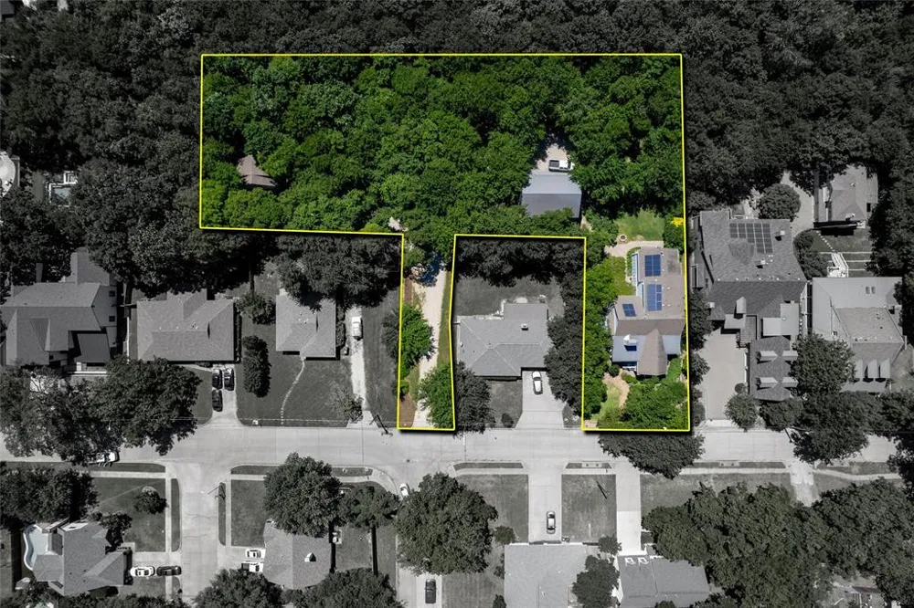 812 Baker Street McKinney, TX 75069