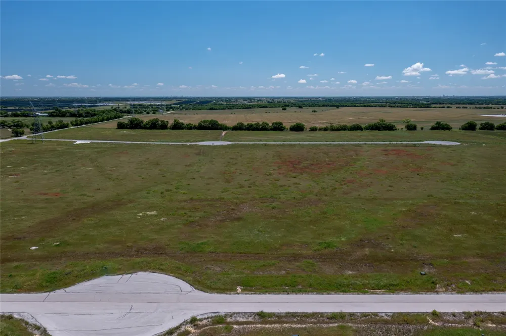 7257 Tom Trail Krum, TX 76249