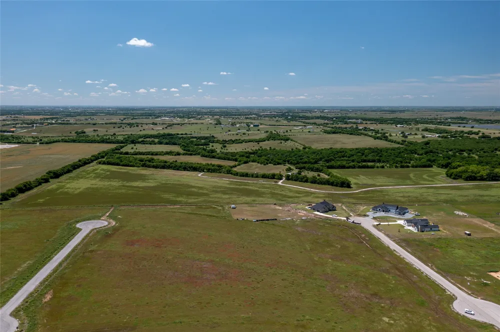 7257 Tom Trail Krum, TX 76249