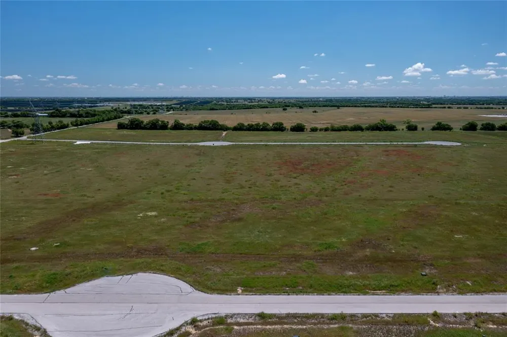 7257 Tom Trail Krum, TX 76249