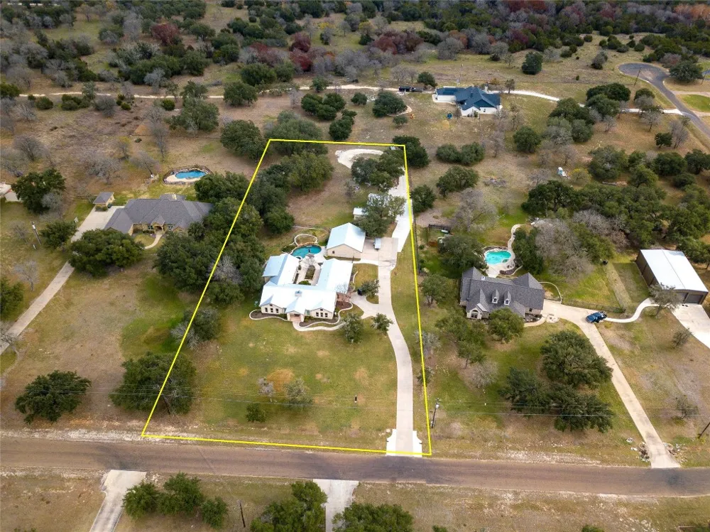 1367 Indian Pass Salado, TX 76571