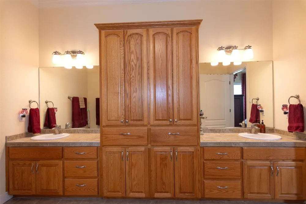 1367 Indian Pass Salado, TX 76571