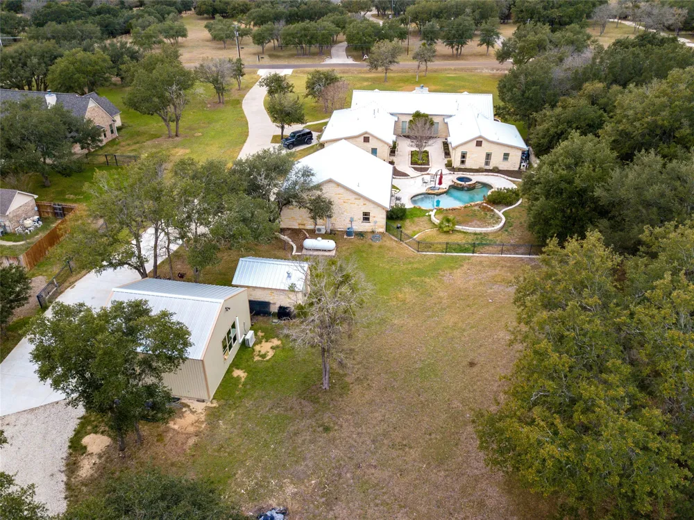 1367 Indian Pass Salado, TX 76571