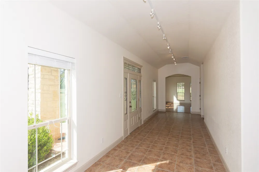 1367 Indian Pass Salado, TX 76571