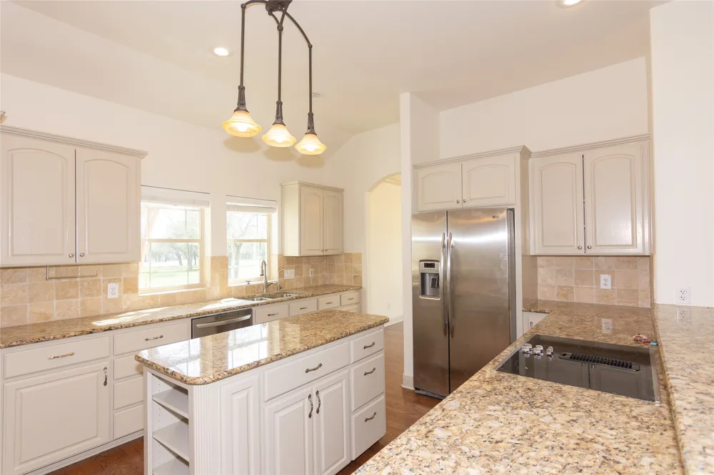 1367 Indian Pass Salado, TX 76571