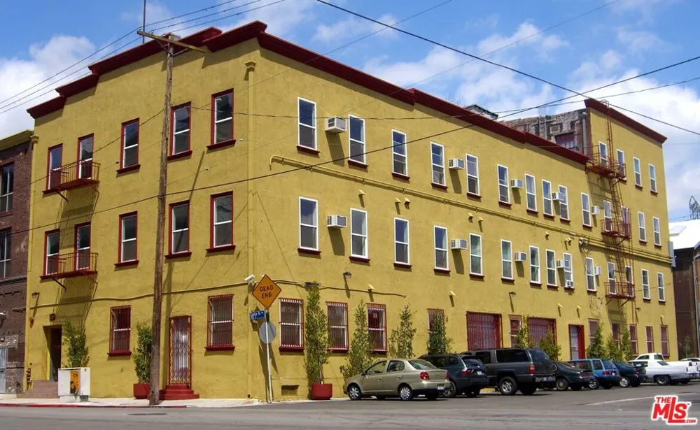 726 S Santa Fe Avenue #303 Los Angeles, CA 90021