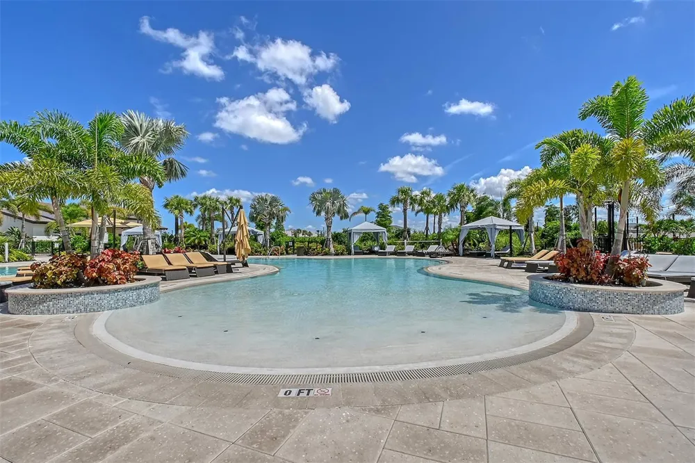 17550 CRESCENT MOON LOOP Bradenton, FL 34211