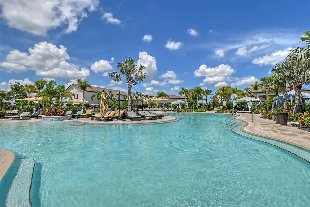 17550 CRESCENT MOON LOOP Bradenton, FL 34211