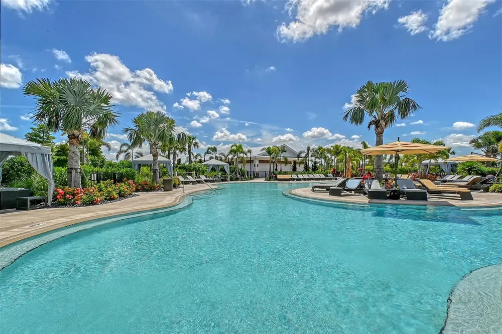 17550 CRESCENT MOON LOOP Bradenton, FL 34211