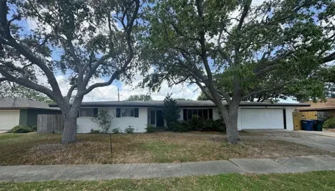 426 Pennington Drive