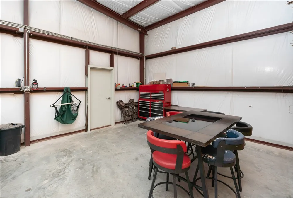 227 Hollow Tree Alice, TX 78332