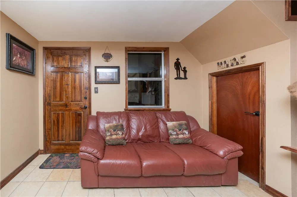 227 Hollow Tree Alice, TX 78332
