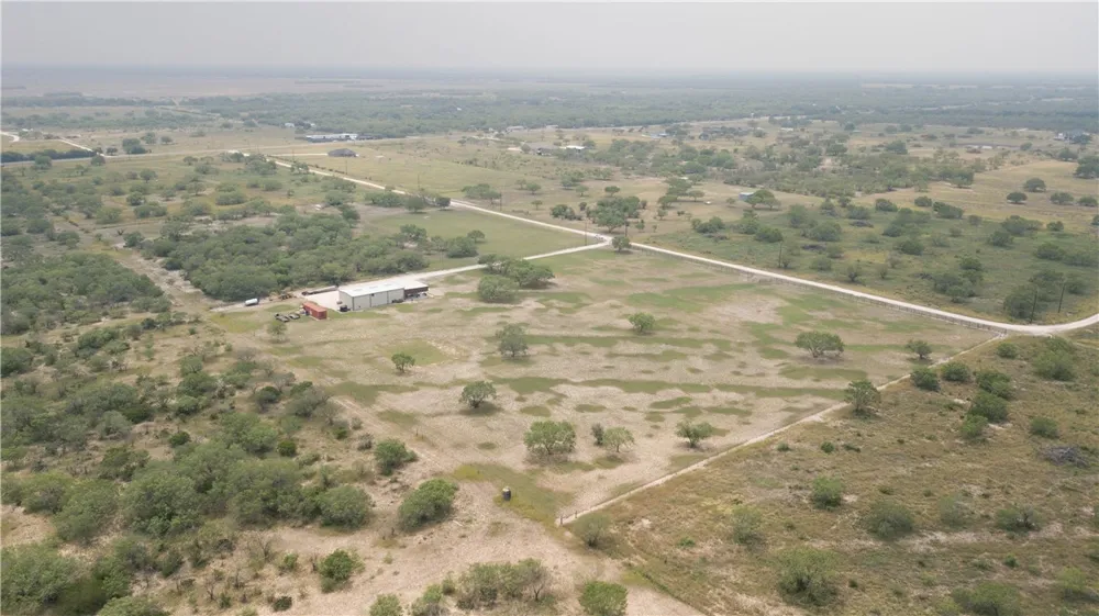 227 Hollow Tree Alice, TX 78332