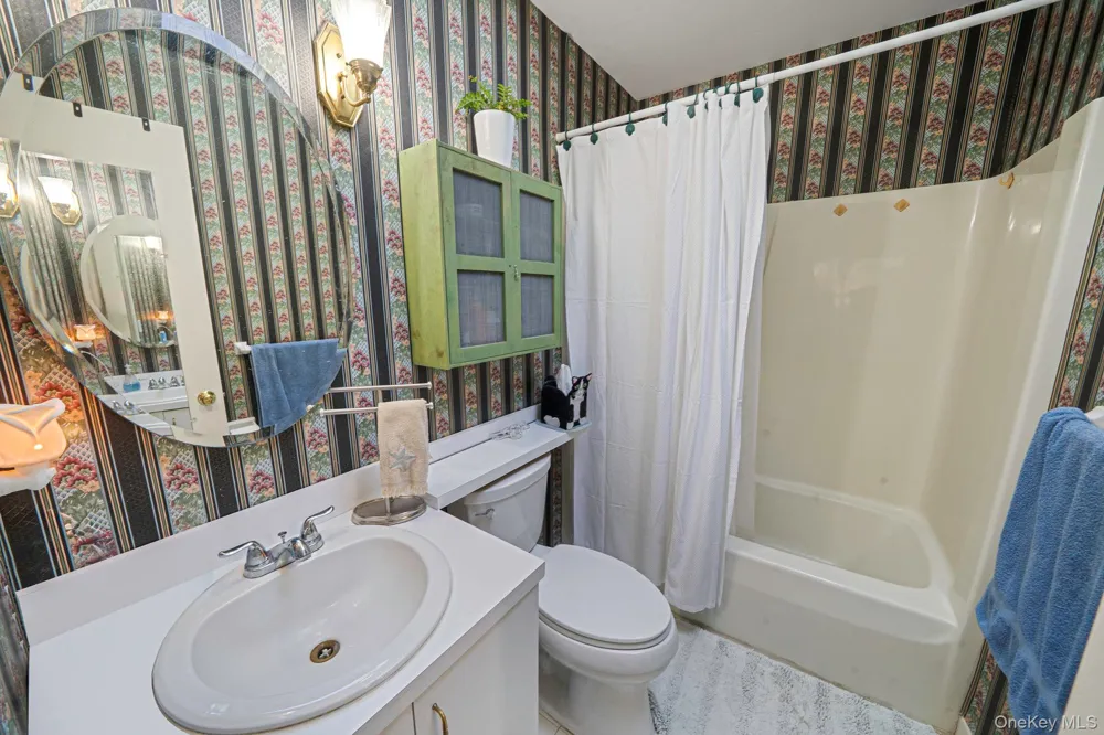 28 Huntting Road East Hampton, NY 11937
