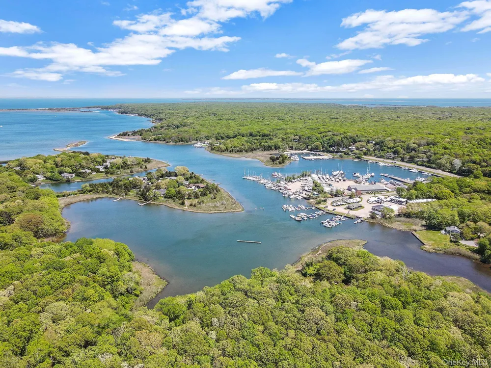 28 Huntting Road East Hampton, NY 11937