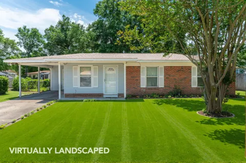 126 NW Holmes Boulevard