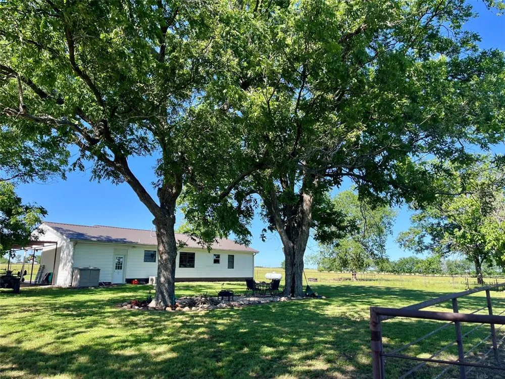 4798 E FM 198 Lake Creek, TX 75450