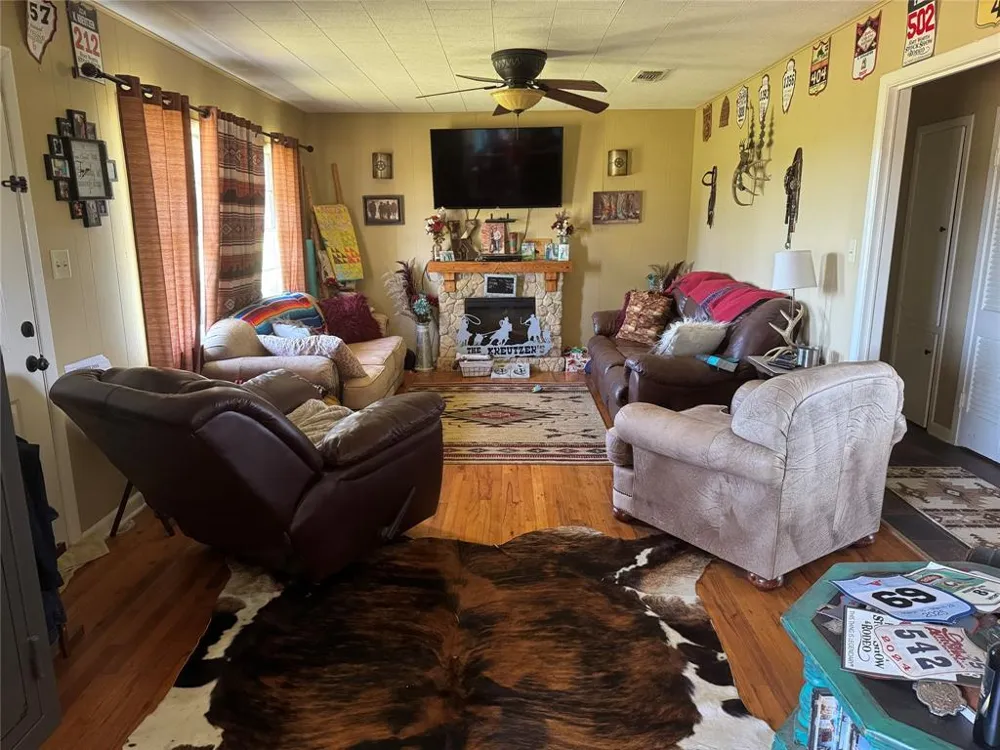 4798 E FM 198 Lake Creek, TX 75450