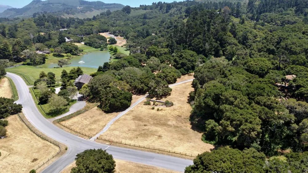 5496 Quail Meadows Drive Carmel, CA 93923
