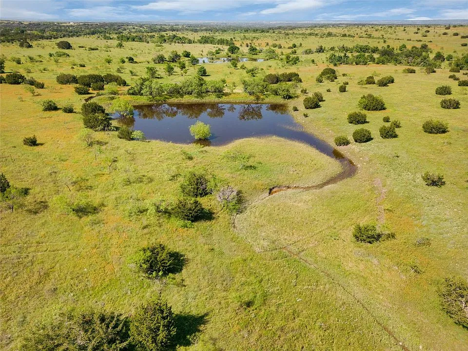 9 CR 414 Hamilton, TX 76538