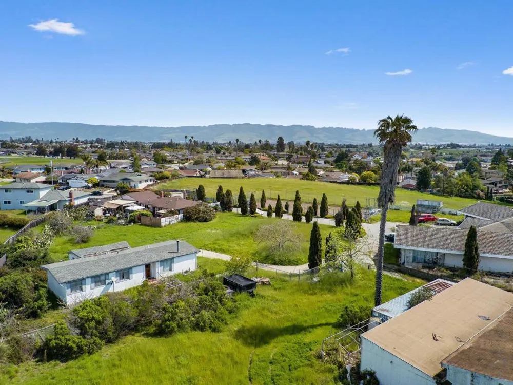 40 Eileen Street Watsonville, CA 95076