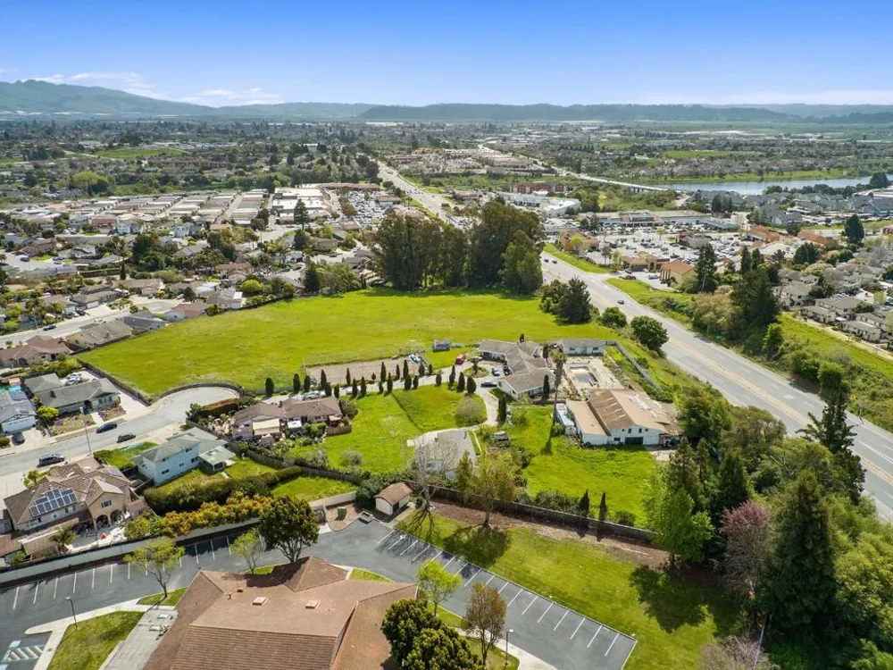 40 Eileen Street Watsonville, CA 95076