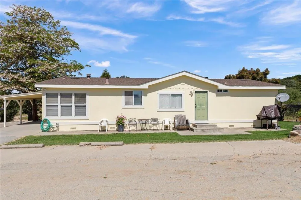 Hall Road Royal Oaks, CA 95076