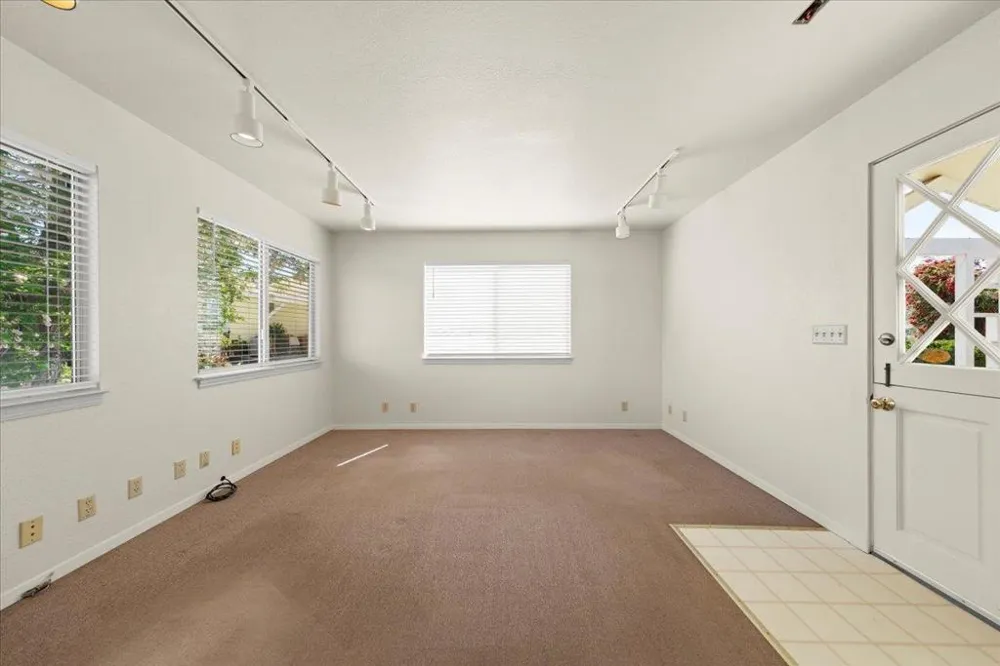 Hall Road Royal Oaks, CA 95076