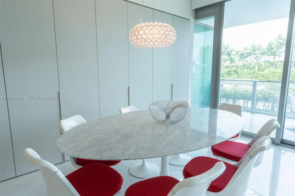 360 Ocean Dr #205S Key Biscayne, FL 33149