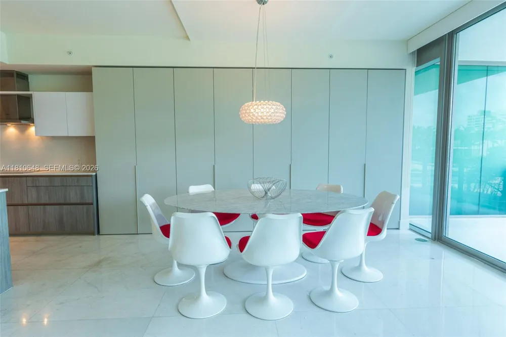 360 Ocean Dr #205S Key Biscayne, FL 33149