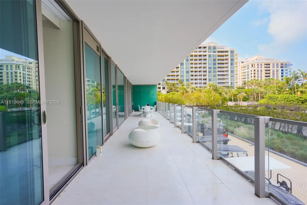 360 Ocean Dr #205S Key Biscayne, FL 33149