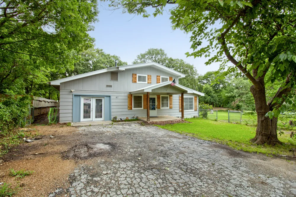 97 Oak Trail Drive Gordonville, TX 76245