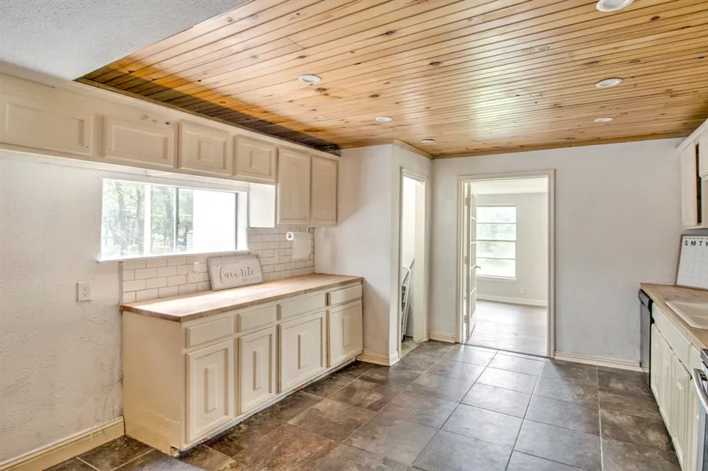 97 Oak Trail Drive Gordonville, TX 76245