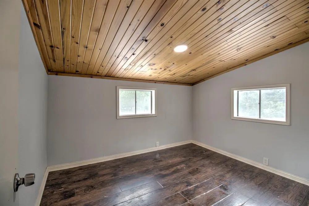 97 Oak Trail Drive Gordonville, TX 76245