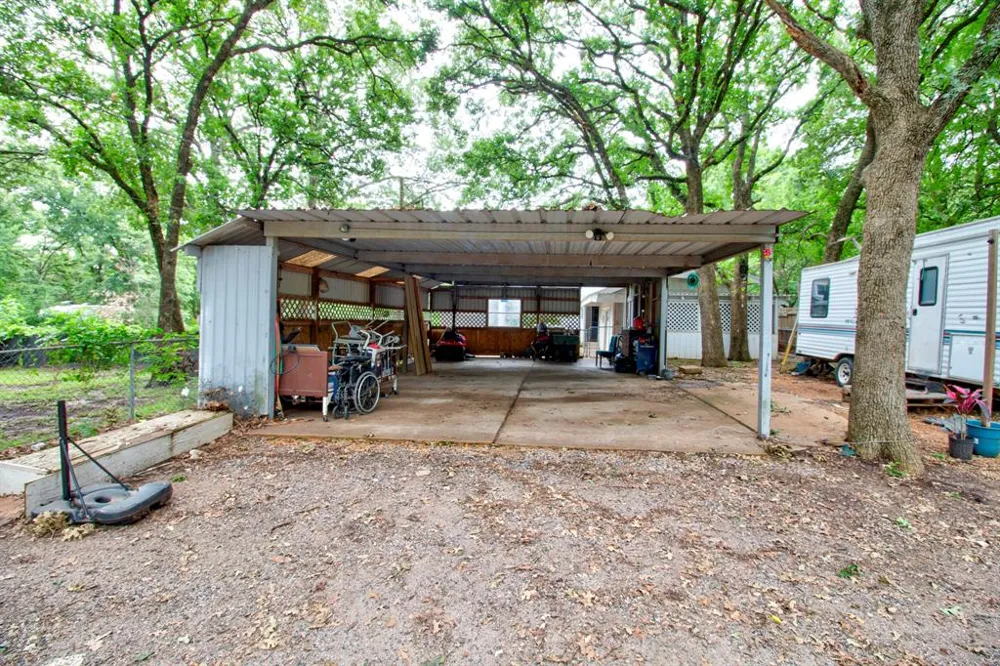 97 Oak Trail Drive Gordonville, TX 76245