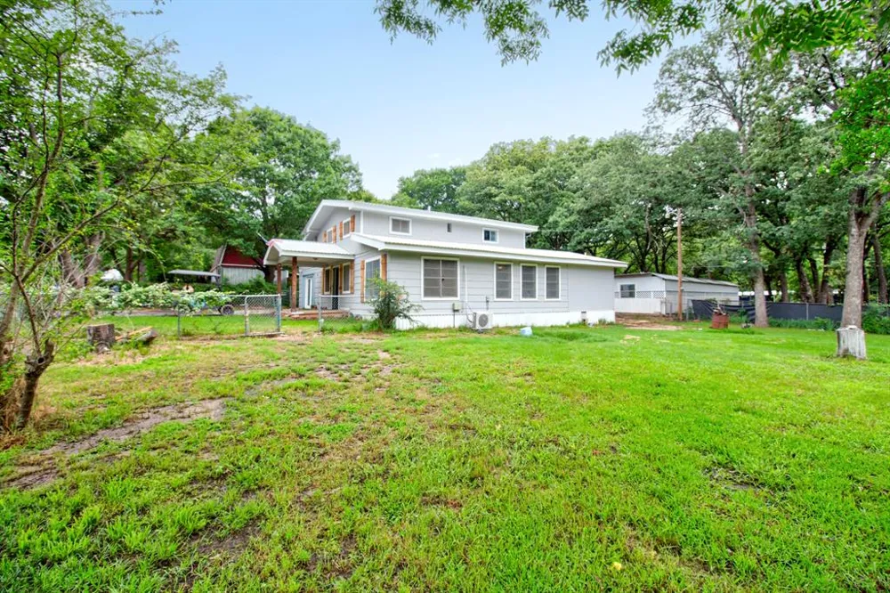 97 Oak Trail Drive Gordonville, TX 76245