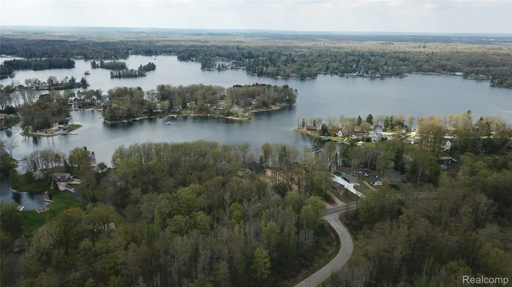Oak Ridge Court Mills Township, MI 48756