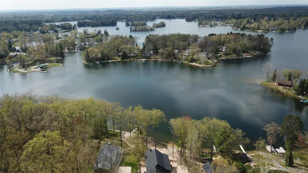 Oak Ridge Court Mills Township, MI 48756