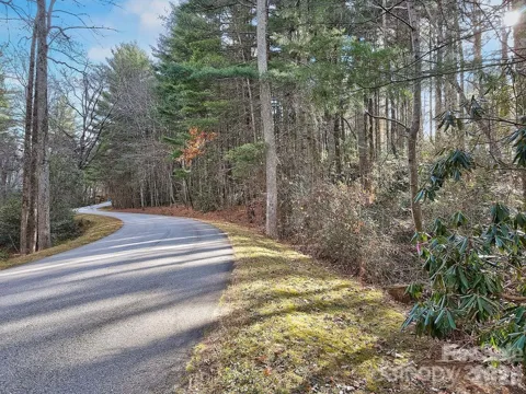 000 Ravenwood Drive #6