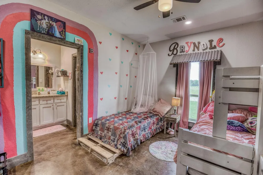 1850 Lcr 439 Groesbeck, TX 76667
