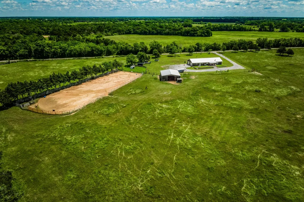 1850 Lcr 439 Groesbeck, TX 76667
