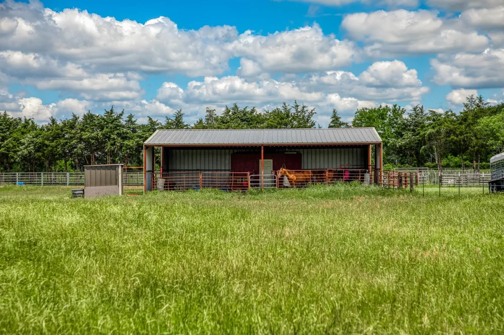 1850 Lcr 439 Groesbeck, TX 76667